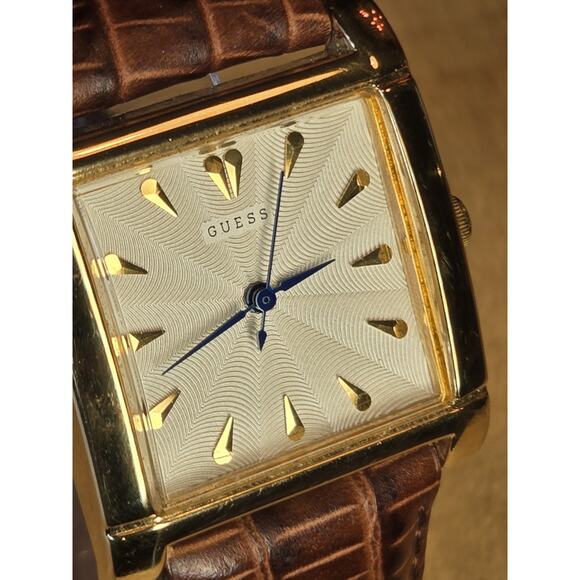 GUESS Inc. Gold Tone Ladies' Tank Watch. New Battery - Picture 1 of 12